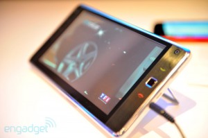 Huawei S7 Android 2.1 Tablet Huawei S7 Android 2.1 tablet running Snapdragon at Computex 2010