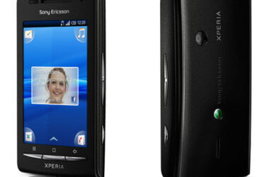 Sony Ericsson is Back in Black with the New Xperia X8 6