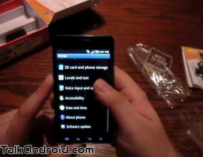 Unboxing the AT&T Samsung Infuse 4G [video] 4