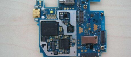 Sony Ericsson Xperia Pro goes through FCC approval, launch imminent 9
