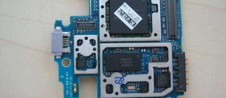 Sony Ericsson Xperia Pro goes through FCC approval, launch imminent 12