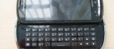 Sony Ericsson Xperia Pro goes through FCC approval, launch imminent 23