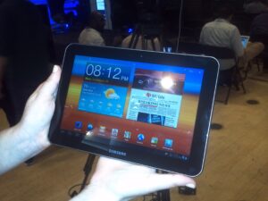Samsung Unveils Galaxy Tab 8.9 WiFi Version To Be Released In Less Than a Week's Time 3