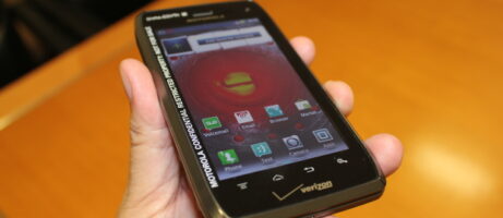 Motorola Droid 4 and XYBoard Pause for a New Photo Op 10