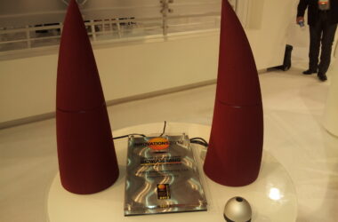 Hands-On With Edifier's Bluetooth Spinnaker Speakers, Works With Smartphones and Tablets While Adding Some Style (Video) 29