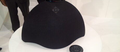 Hands-On With Edifier's Bluetooth Spinnaker Speakers, Works With Smartphones and Tablets While Adding Some Style (Video) 6