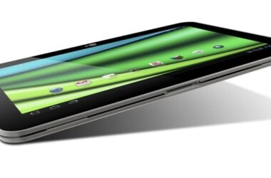 Toshiba's stylish AT200 aka "Excite X10" tablet launches in the UK 60