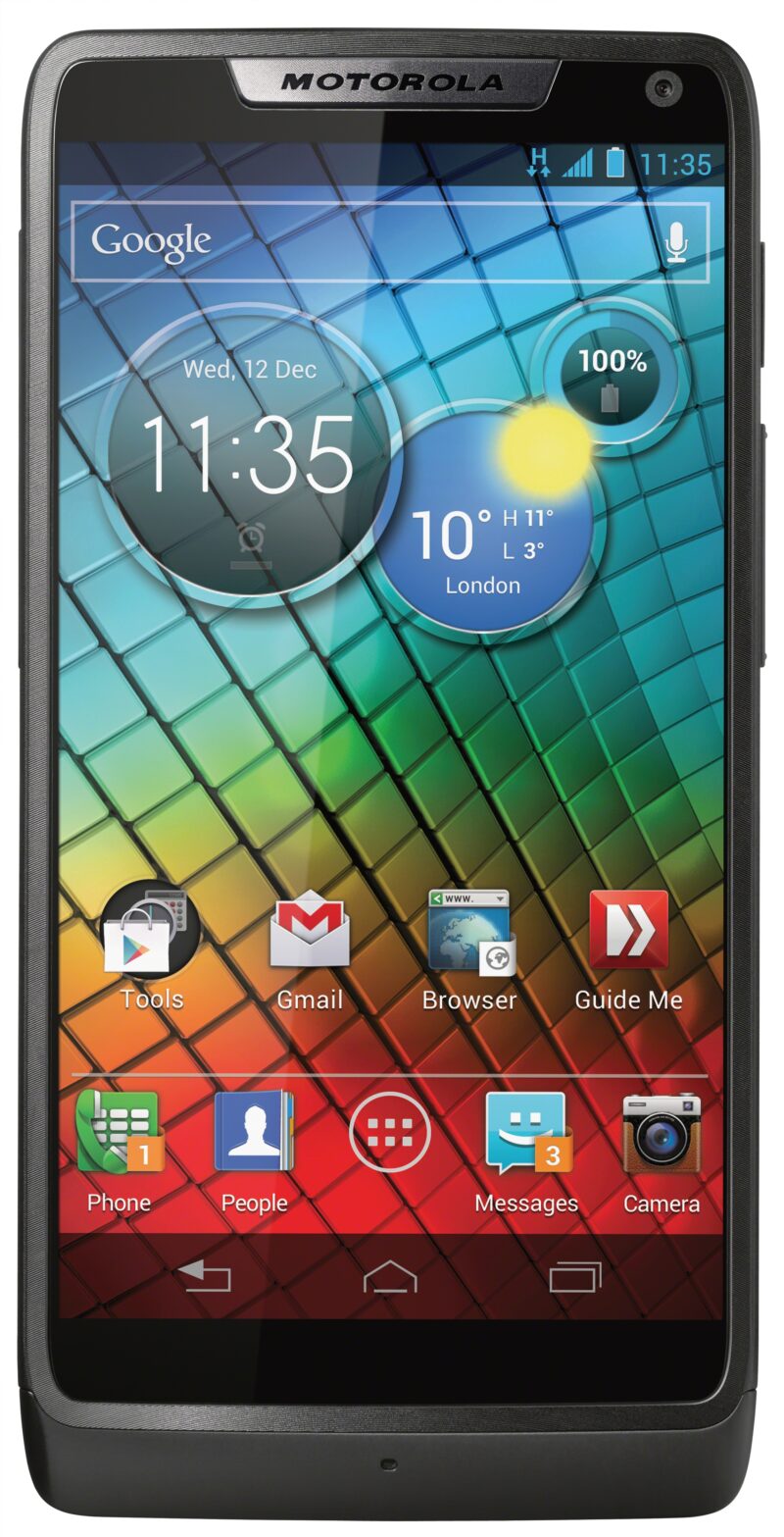 Motorola and Intel unveil the RAZR i with Intel Inside and edge to edge 4.3-inch display 4