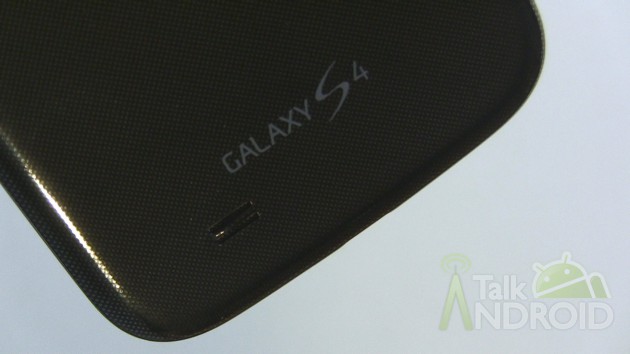Samsung_Galaxy_S_4_Back_Bottom_GS4_Logo_TA