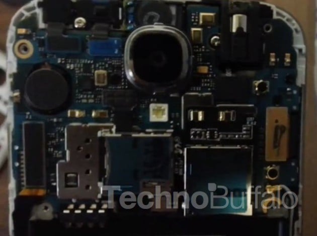 Samsung_Galaxy_S_4_Teardown_Closeup