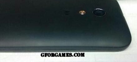 Several new pics of Moto X surface, shows front plate of device 6
