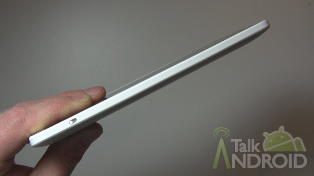 HTC_One_Max_Left_Side_TA