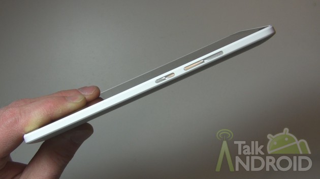 HTC_One_Max_Right_Side_TA