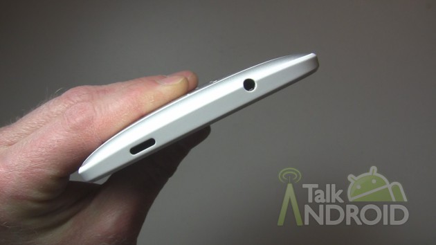 HTC_One_Max_Top_TA
