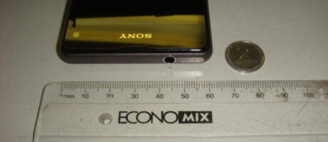 Xperia Z1s (Z1 Mini) Pictures Revealed, Hints At The International Version (model D5503) 8