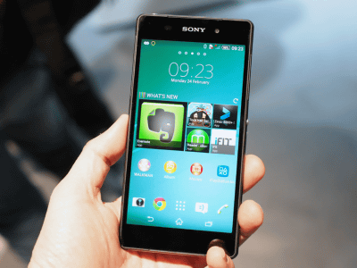 sony_xperia_z2_hand