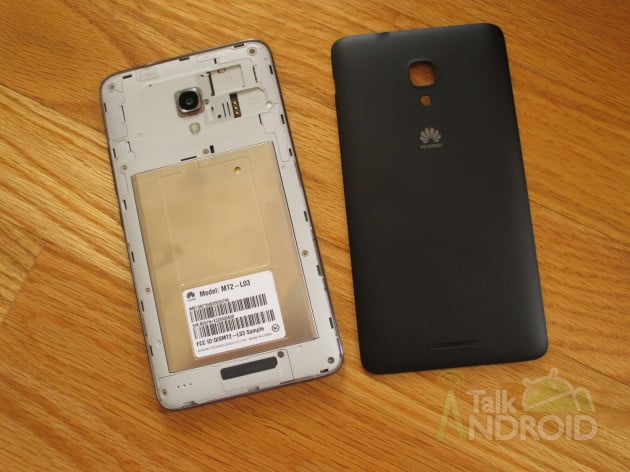 Huawei_Ascend_Mate2_Back_Cover_Removed_TA