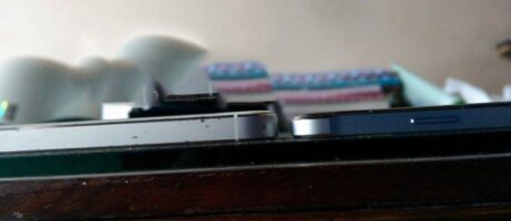 Pictures of Galaxy Alpha alongside iPhone 5s leak online 3