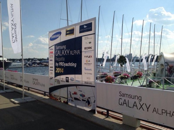 samsung_galaxy_alpha_regatta_sign_01