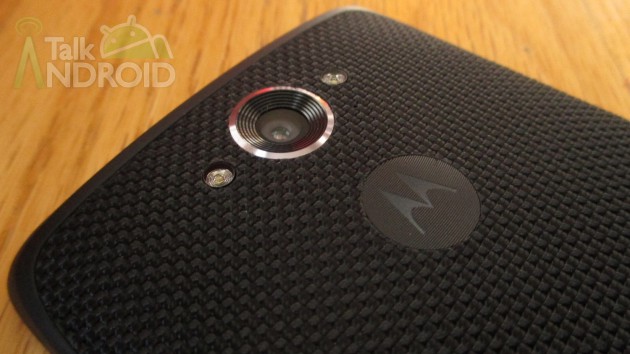 DROID_Turbo_Back_Slanted_Camera_Motorola_Logo_TA