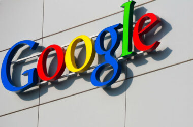 Google to challenge Russian antitrust watchdog's ruling on preloaded apps 4