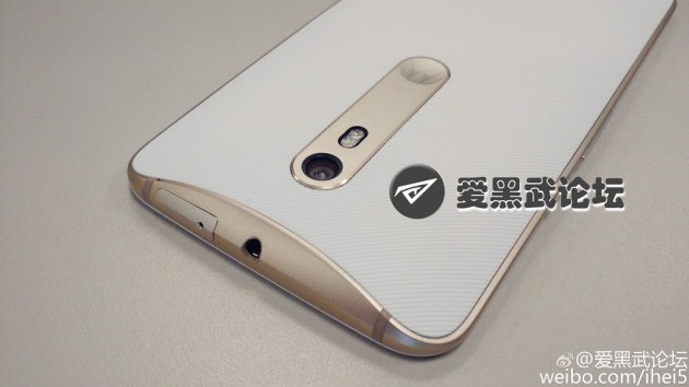moto-x-3rd-gen-in-gold