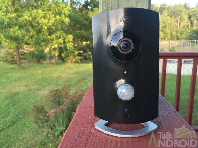 Piper_NV_railing_backdrop_ta