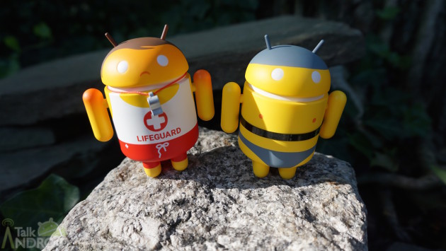 andrew_bell_android_figurines_summer_2015_side-by-side_TA