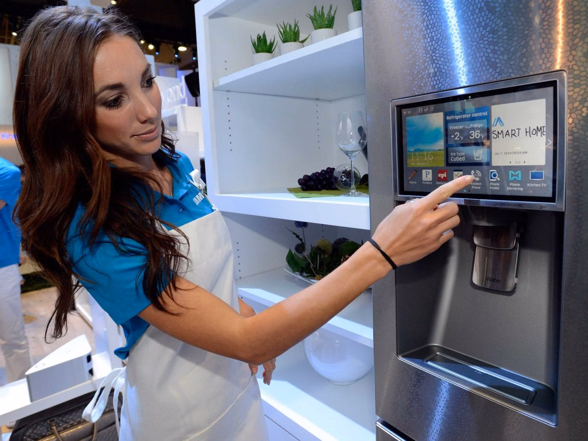 Samsung Has Found A New Place For Ads On Your Fridge 4