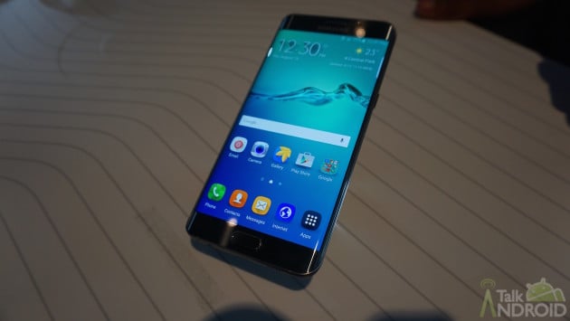 samsung_unpacked_2015_galaxy_s6_edge_plus_front_display_TA