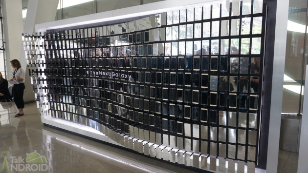 samsung_unpacked_2015_the_next_galaxy_phones_sign_TA