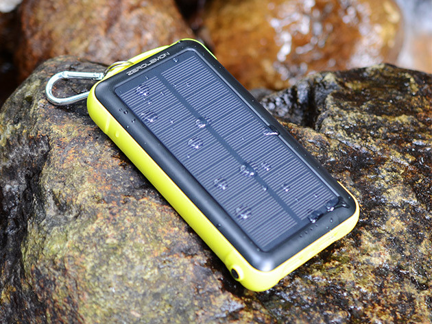 zerolemon_solarjuice_20000_battery_on_rock