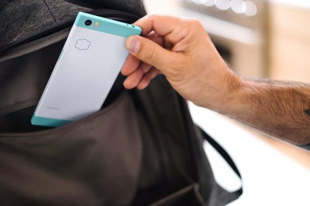 nextbit_robin_backpack_pocket