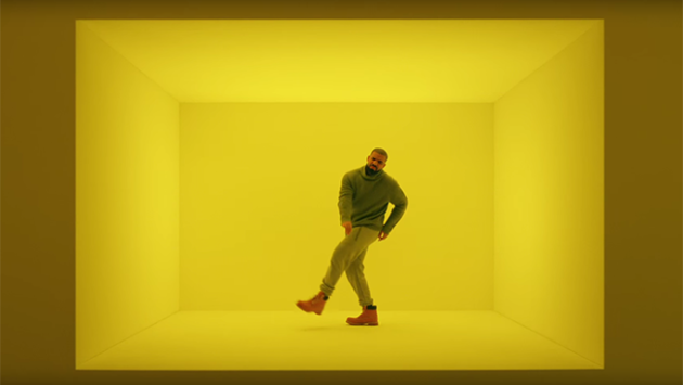 t-mobile_super_bowl_drake_ad_still