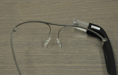 Did a next generation Google Glass unit get posted to eBay? 5