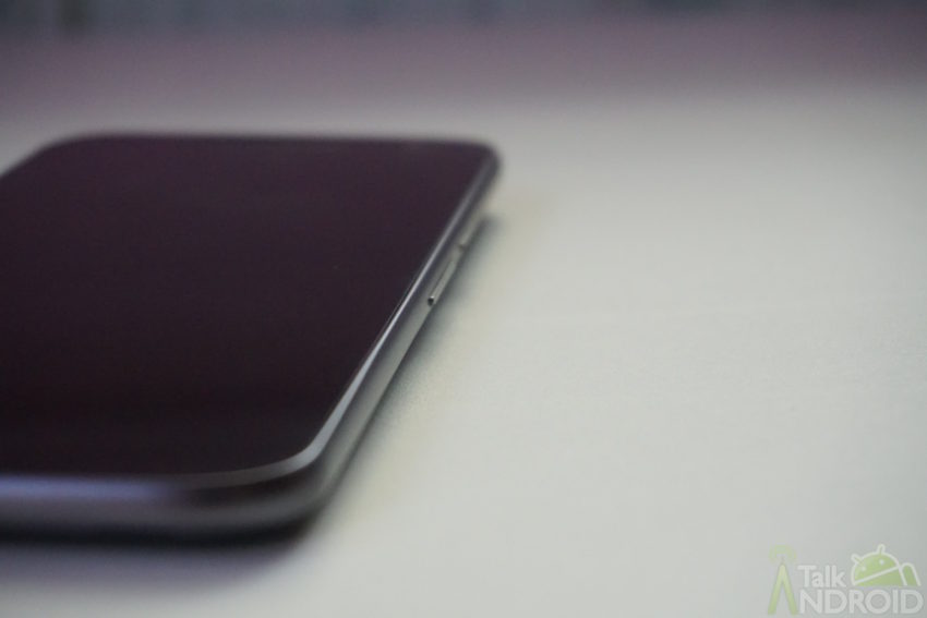 moto_g4_side_blurry_TA