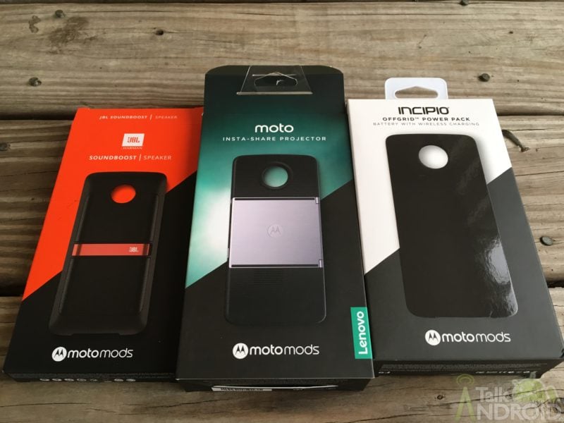 moto_mods_launch_packaging_TA