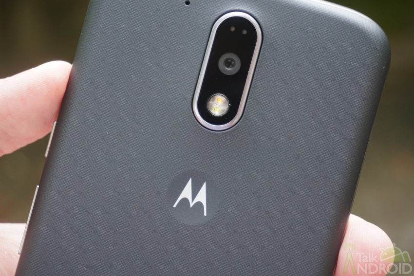 moto_g4_plus_back_closeup_logo_dimple_TA