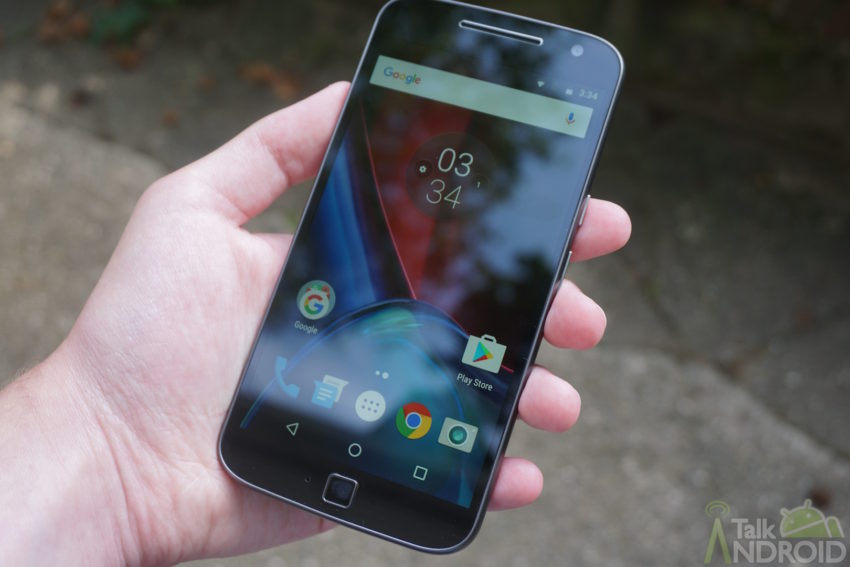 moto_g4_plus_home_screen_angled_TA