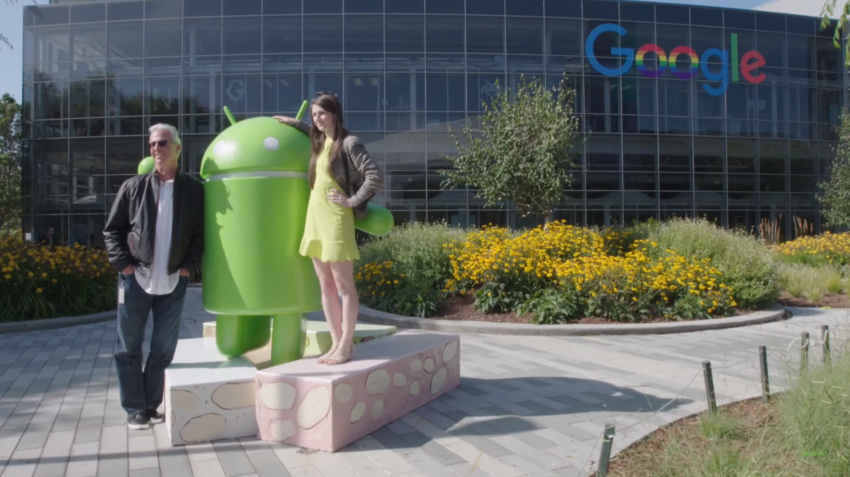 nougat_statue_man_woman_posing