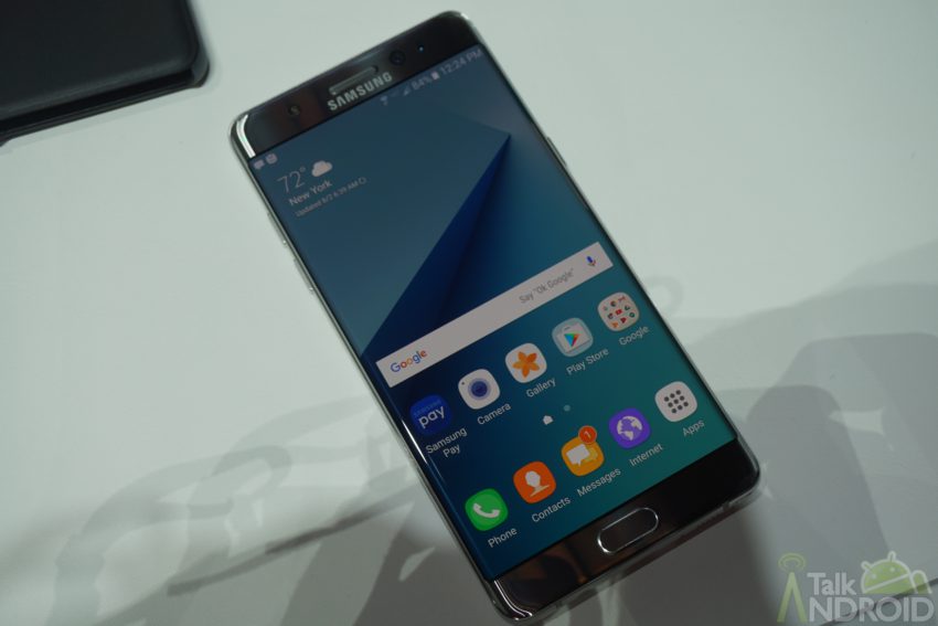 samsung_galaxy_note_7_whole_front_touchwiz_home_screen_TA