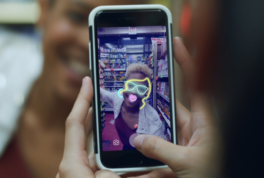 Facebook Camera gets beefed up with more Snapchat-like features 2