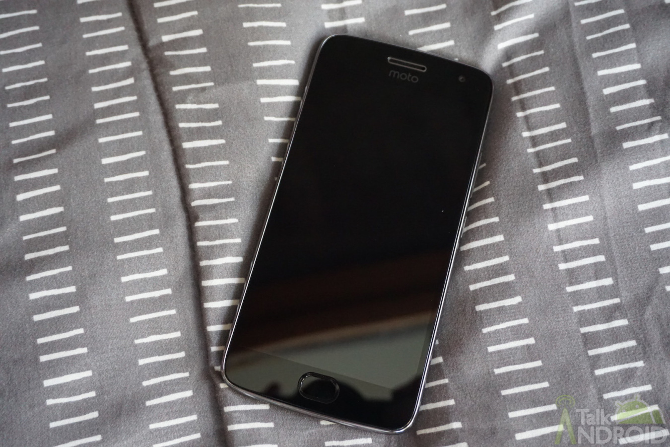 Lenovo acknowledges the Moto G5 Plus on Verizon struggles to call 911, fix rolling out now 4