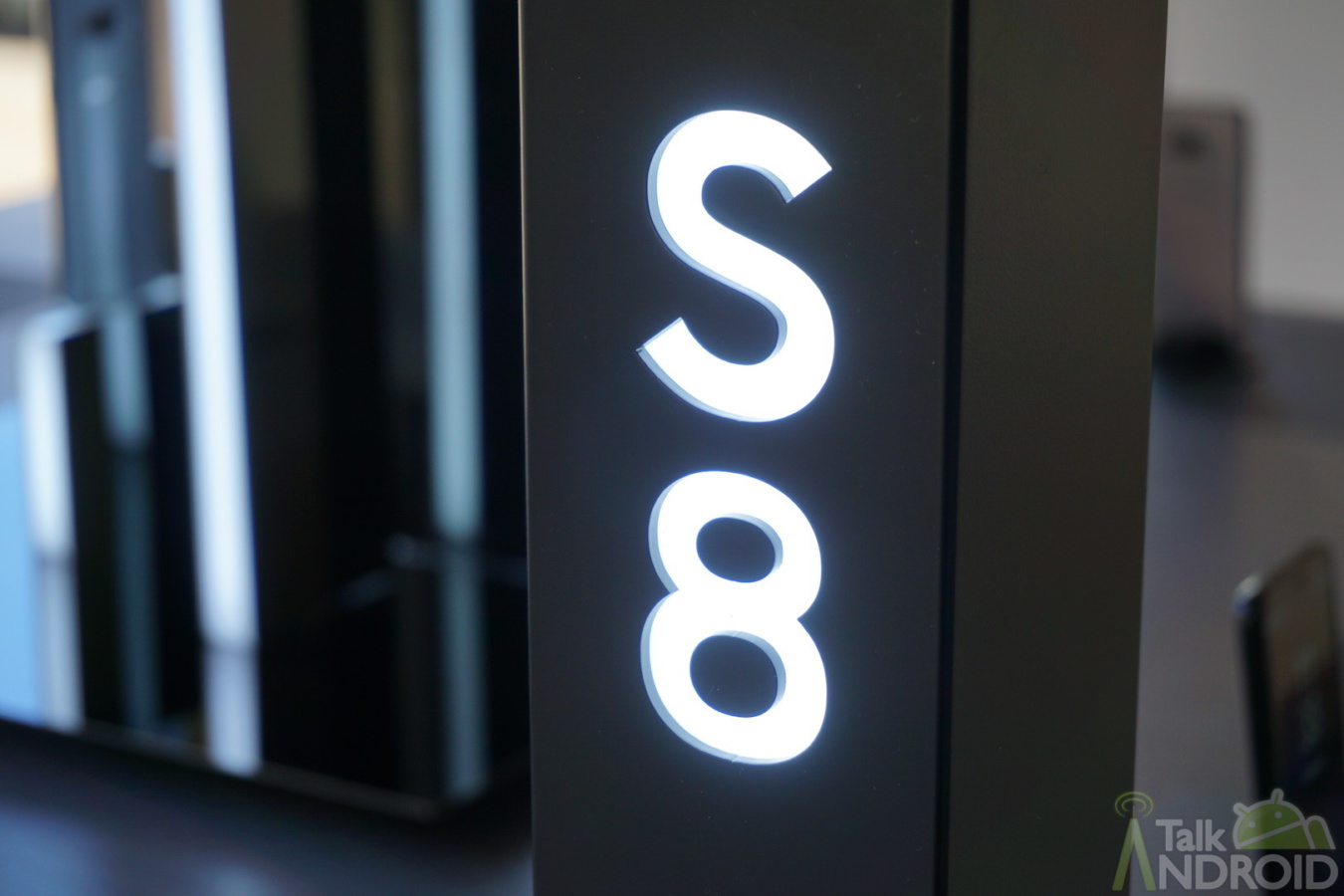 Software update rolling out to T-Mobile's Samsung Galaxy S8 4