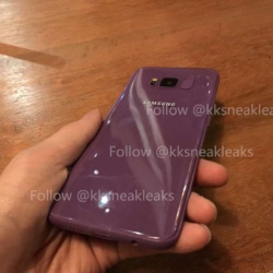 A leaked Samsung Galaxy S8 shows plum color 7