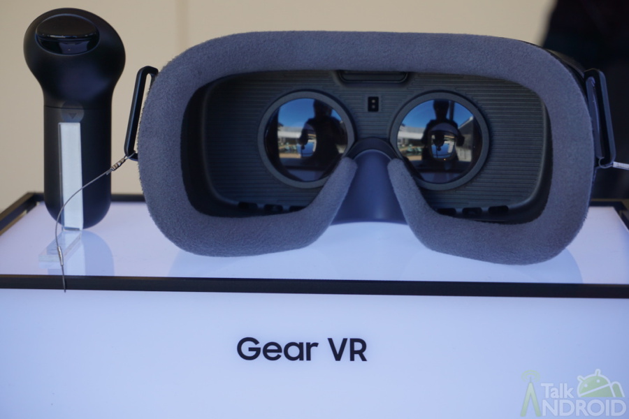 Samsung working on a super-high resolution Gear VR device 3