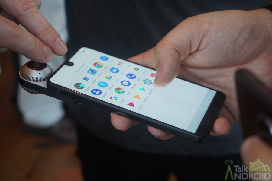 Unlocked Essential Phone Now Available at Best Buy 4