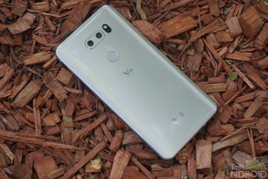 [TA Deals] Save 38% on an unlocked LG V30+ 3