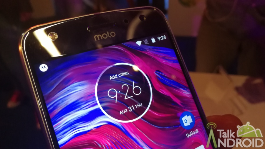 Motorola Moto X4 officially launches, blurs line between mid-tier and flagship 4