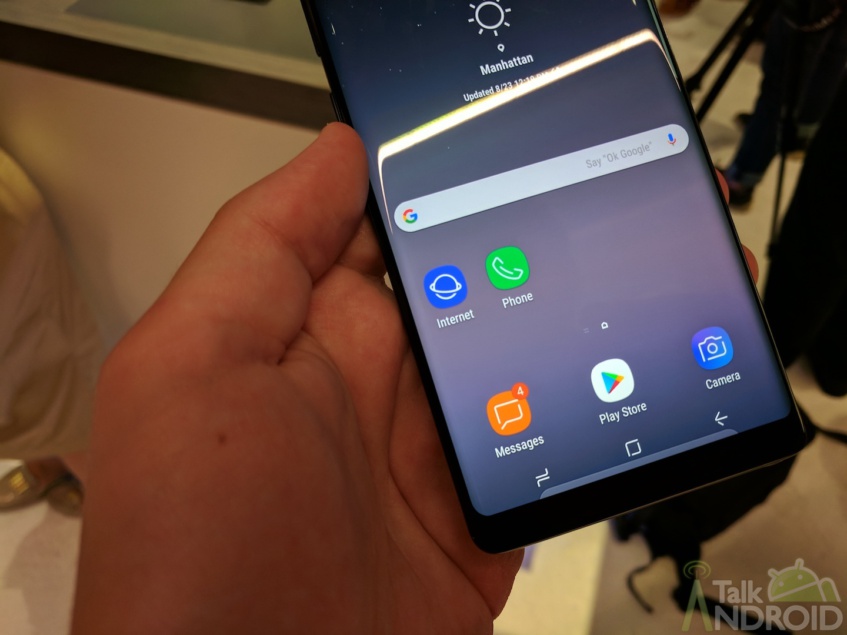 Not all of the Galaxy S10 models will have an in-display fingerprint sensor 2